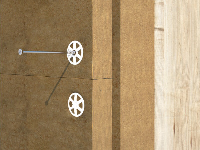 Применение-шайбы-для-крепления-изоляции-к-деревянным-конструкциям-thermowasher